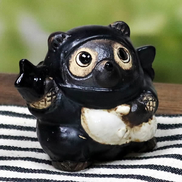 楽天市場】【ポイント10倍】信楽焼 忍者たぬき（小）手裏剣 狸 たぬき