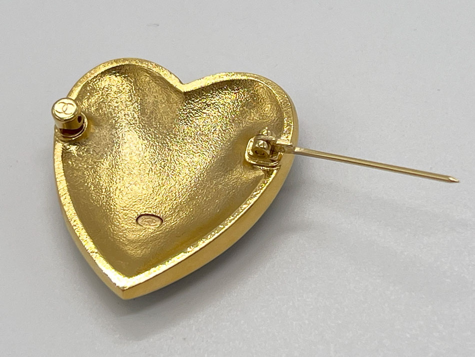 楽天市場】CHANEL シャネル ブローチ ハート CCマーク ゴールド C24K