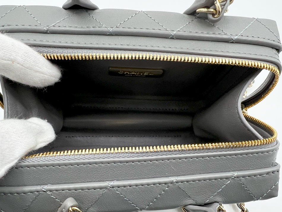 楽天市場】CHANEL シャネル スモール バニティ ケース チェーン