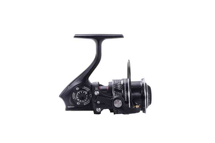 Revo MGXtreme 2500SHのスペックとインプレ | 釣りクラウド