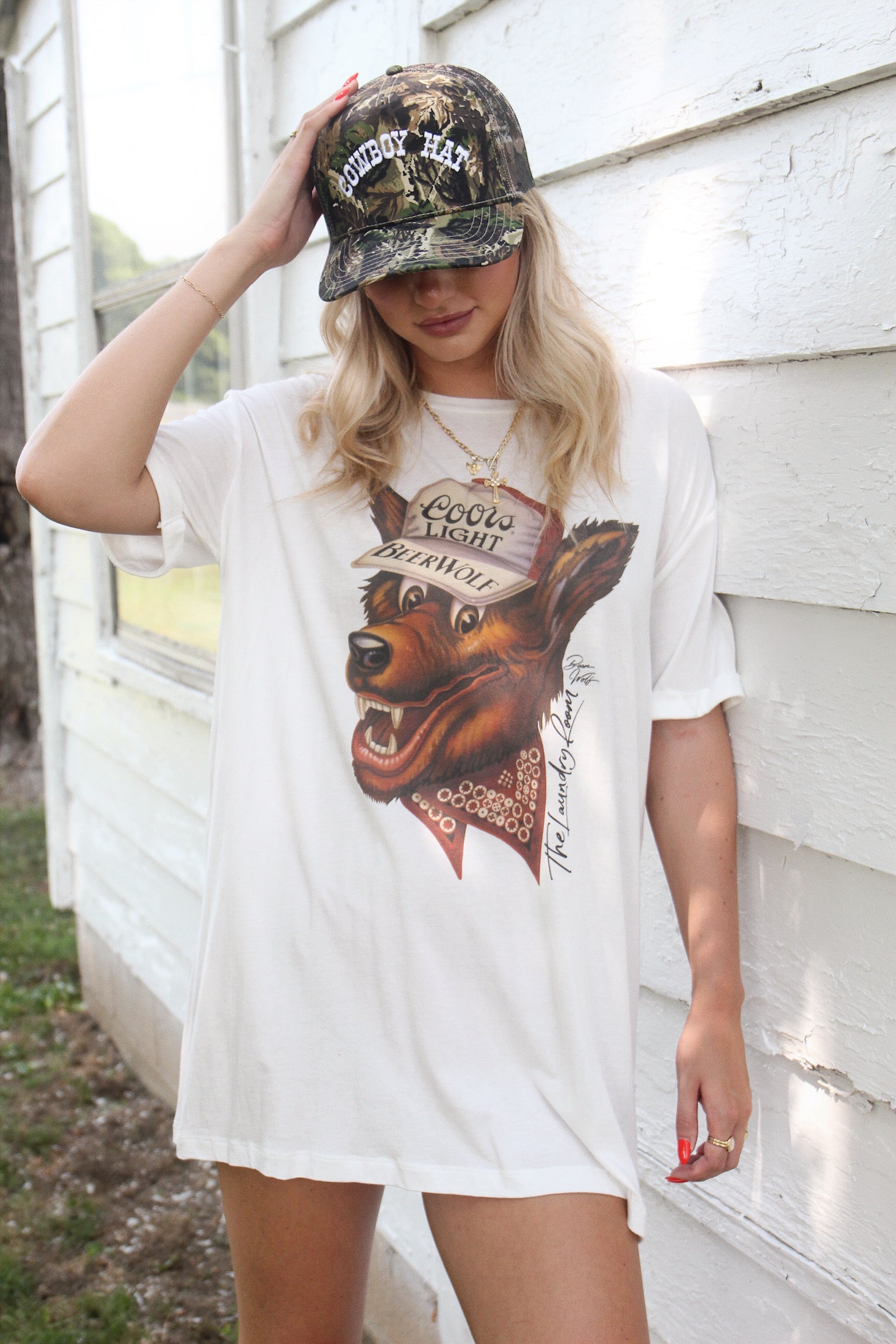 Beer Wolf Oversized Tee - White – Trendy and Tipsy