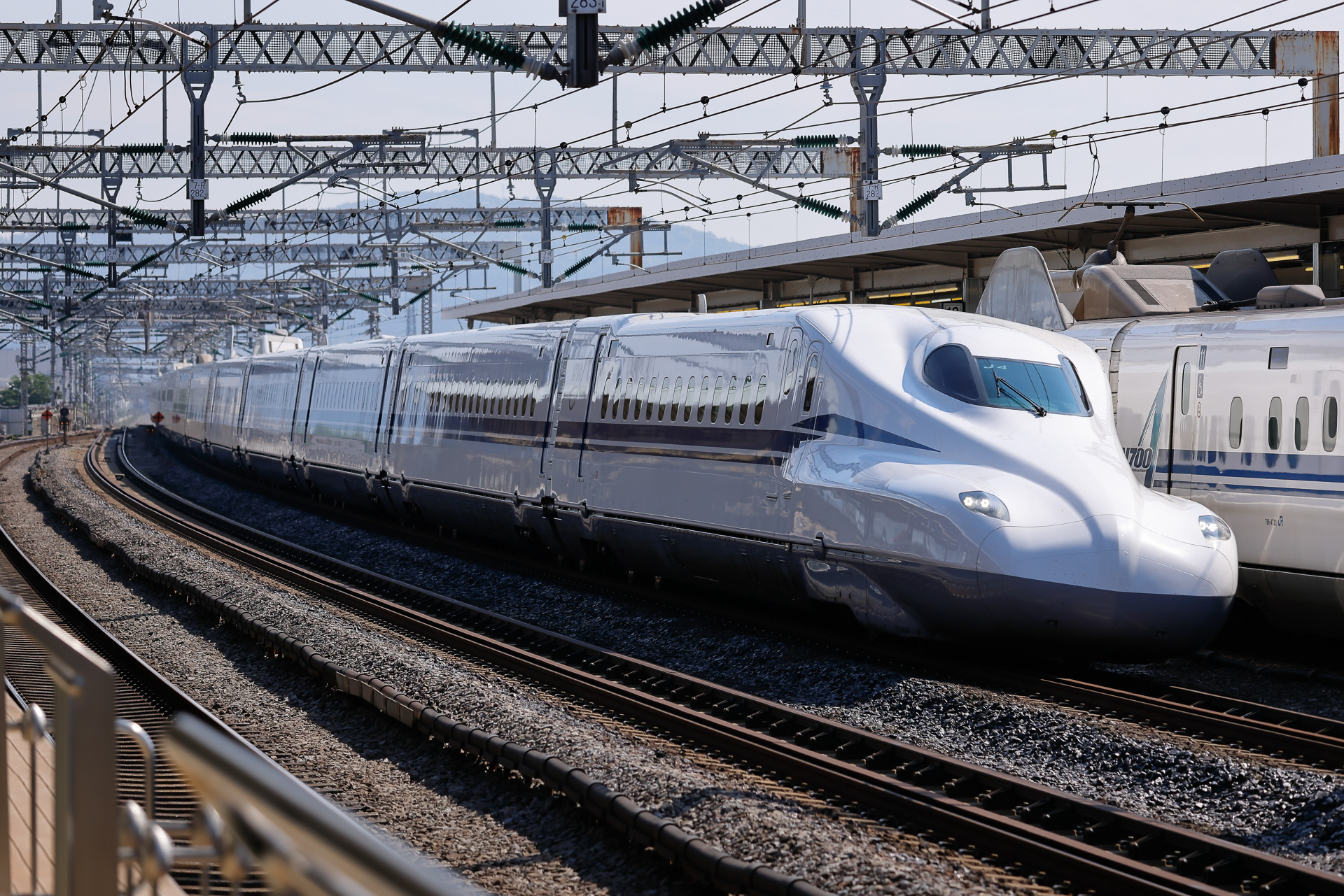 井上孝司の「鉄道旅行のヒント」】“看板列車に乗れば最速”は本当