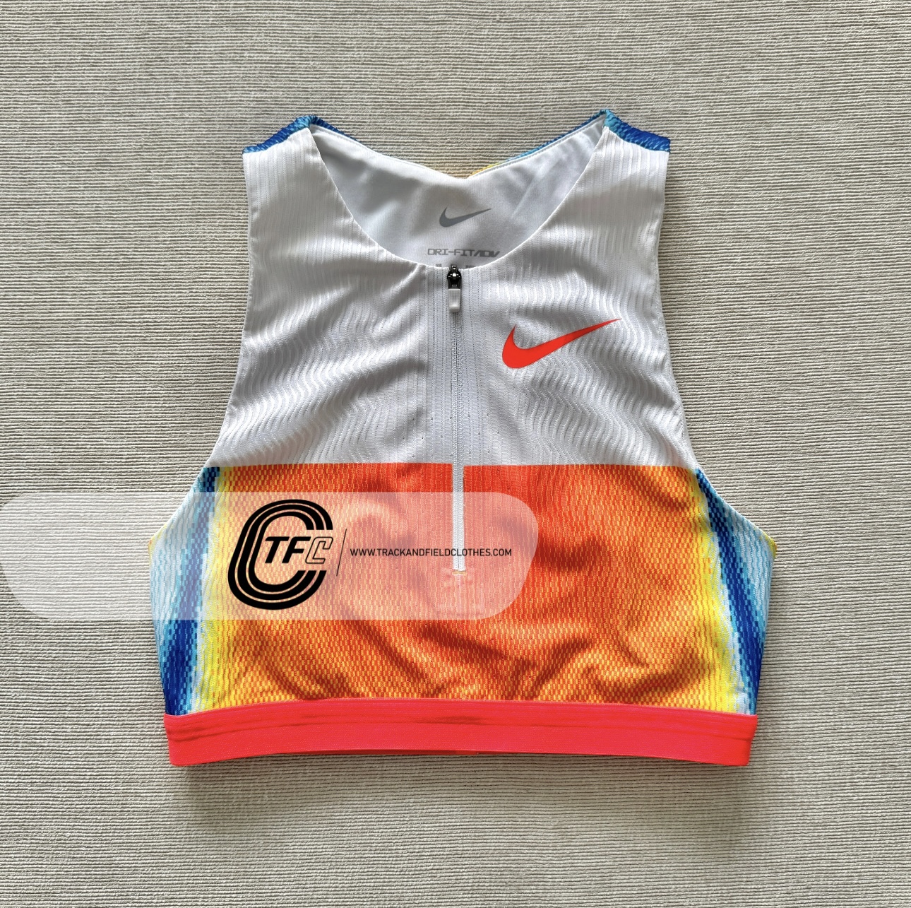 Nike 2025 Pro Elite Team W Crop Top | Trackandfieldclothes