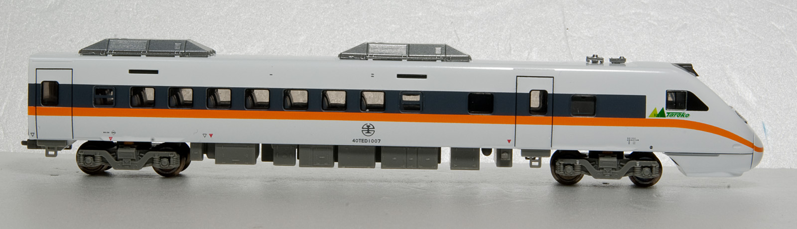 台湾鉄道 1000系 模型 振り子式 台湾鉄道 1000系 模型 振り子式