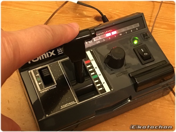 Tomix 5517「TCSパワーユニット N-DU101-CL」でワンハンドル運転: N