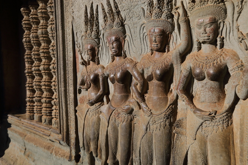 クメール王朝の歴史を世界遺産で追う | TRIPPING!