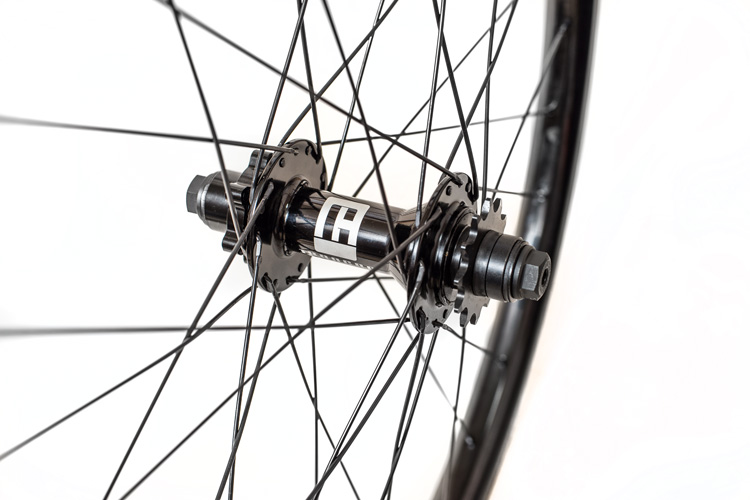 ストリート・ダートジャンプ対応26インチ完組ホイール前後セットを特価