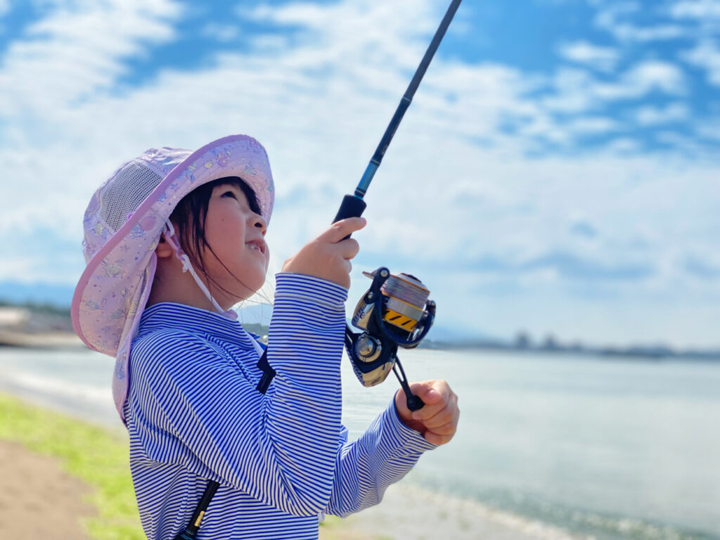 夏休みは親子でサビキ釣り、投げ釣り、ライトロックで釣りを満喫