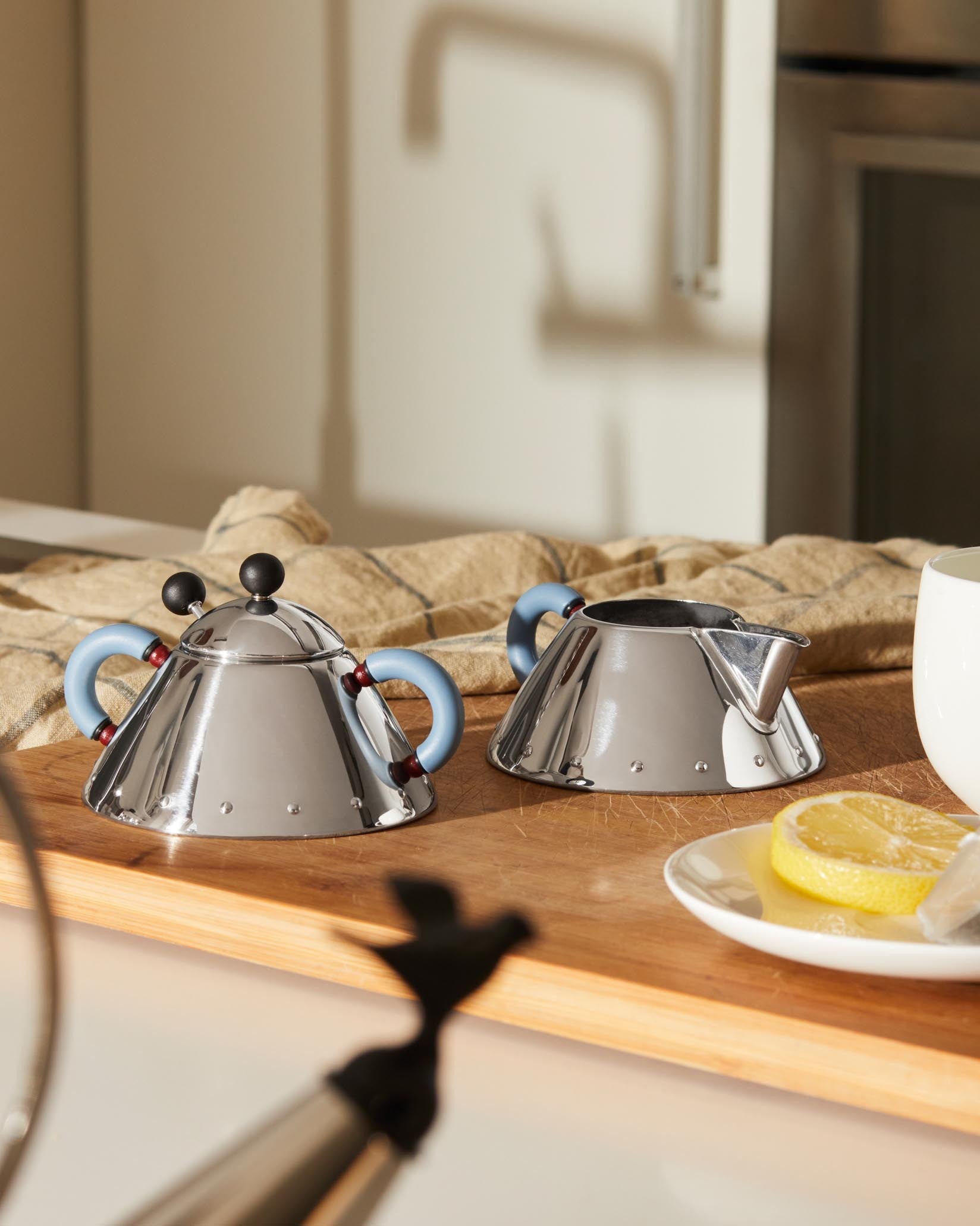 9096: Creamer by Michael Graves | Alessi