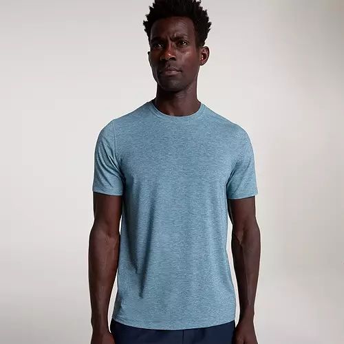 6 Best Quick Dry Shirts For Men, According To Experts