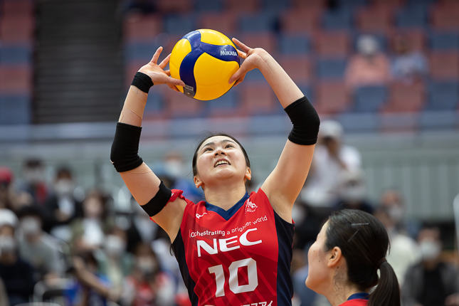 NEC セッターの澤田由佳が現役復帰。「もう一度大好きなバレーボールの