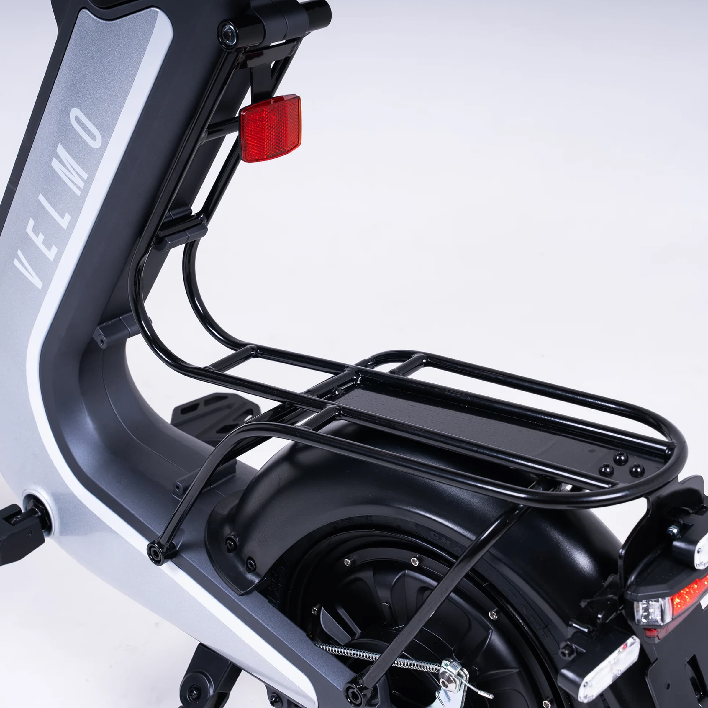 VELMO SPARK 特例特定小型原動機付自転車