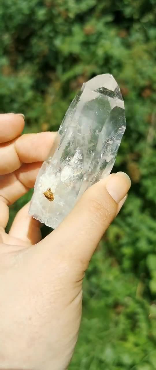 コロンビア産レムリアンクォーツクリスタルポイント：レインボーダウ