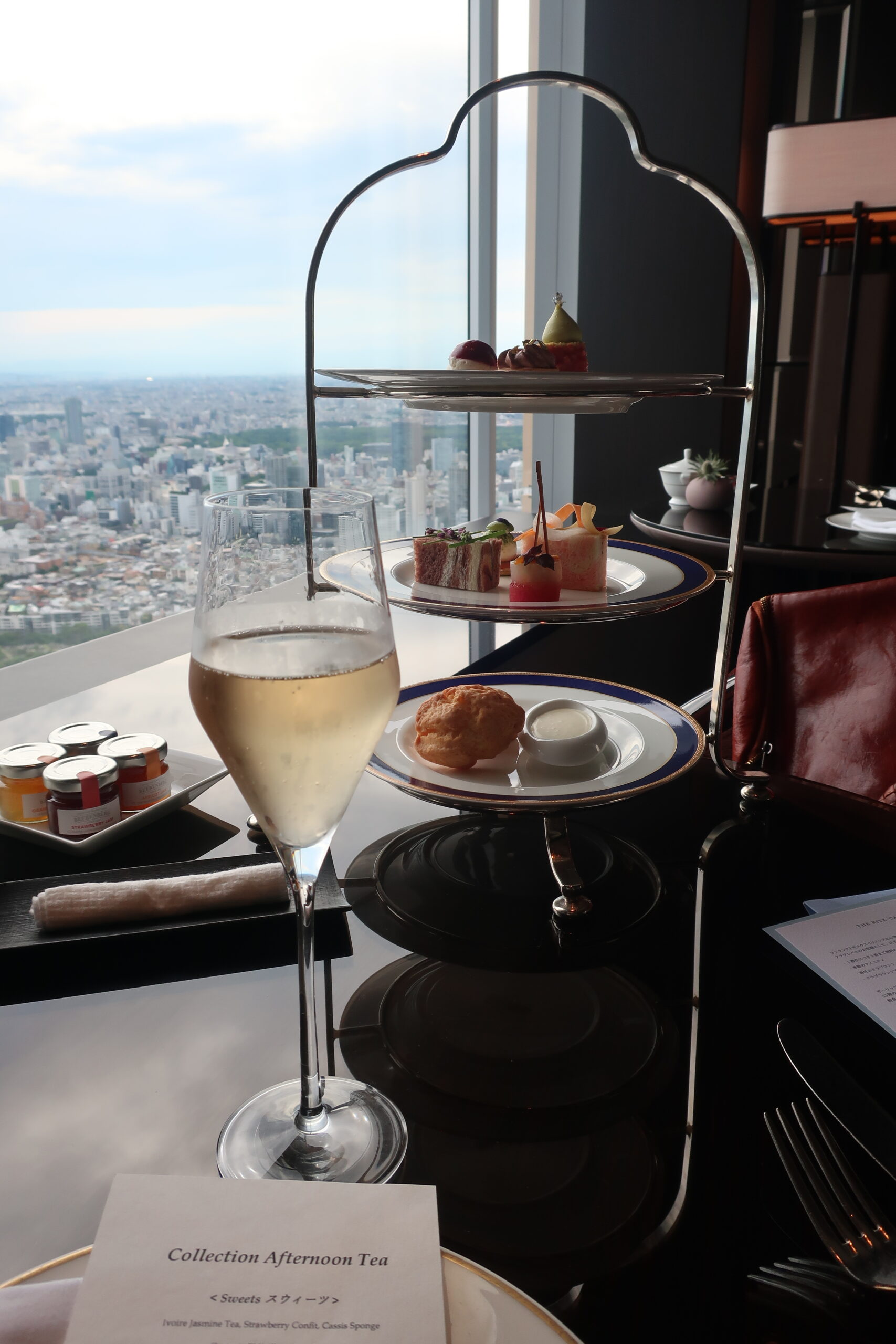 ブログ宿泊記】リッツカールトン東京クラブラウンジ アフタヌーン