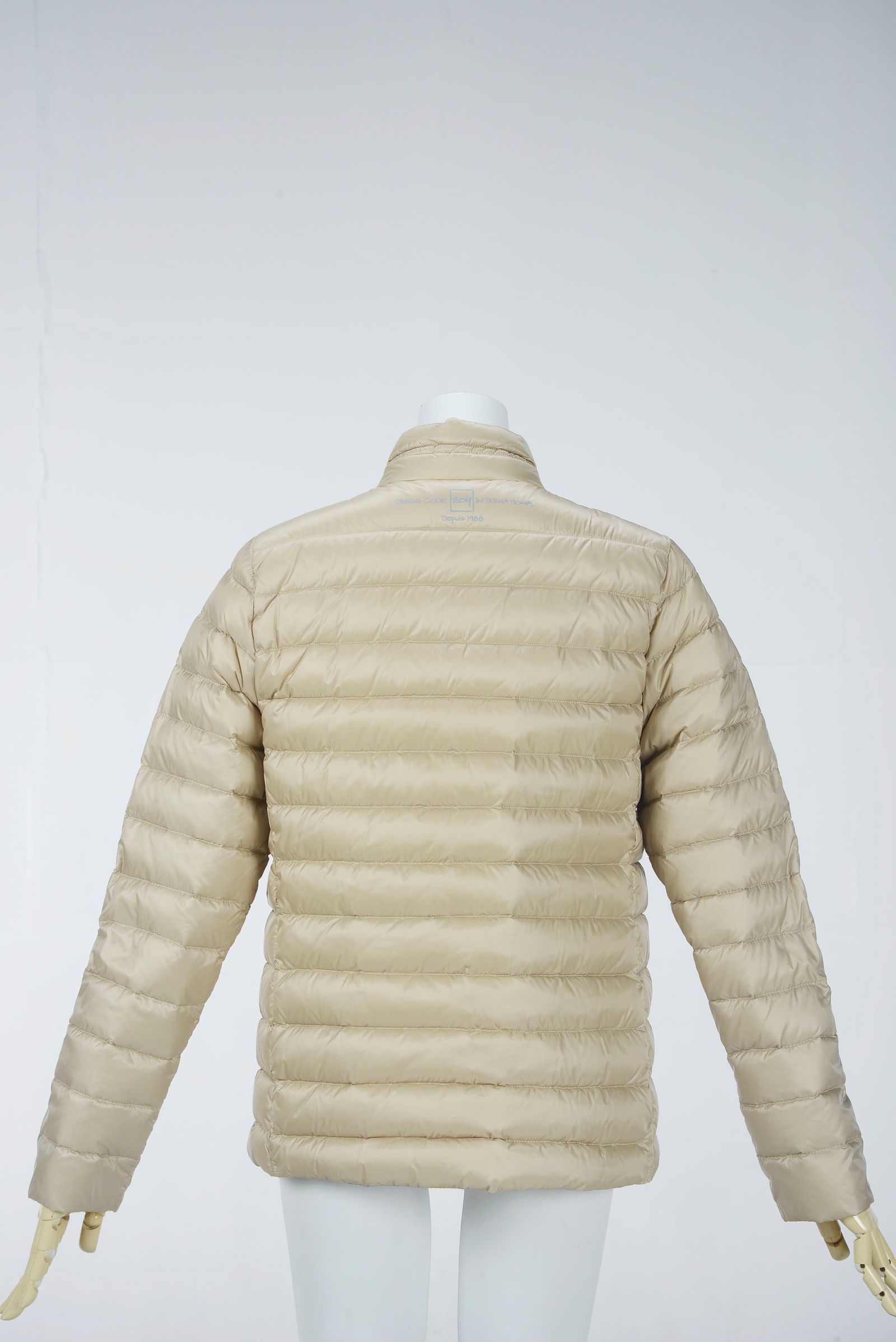 ZOY - クラシカルライトダウンジャケット | ベージュ | レディース