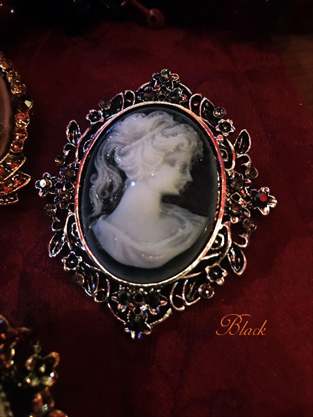 Antique design cameo style brooch カメオデザインブローチ淑女雑貨