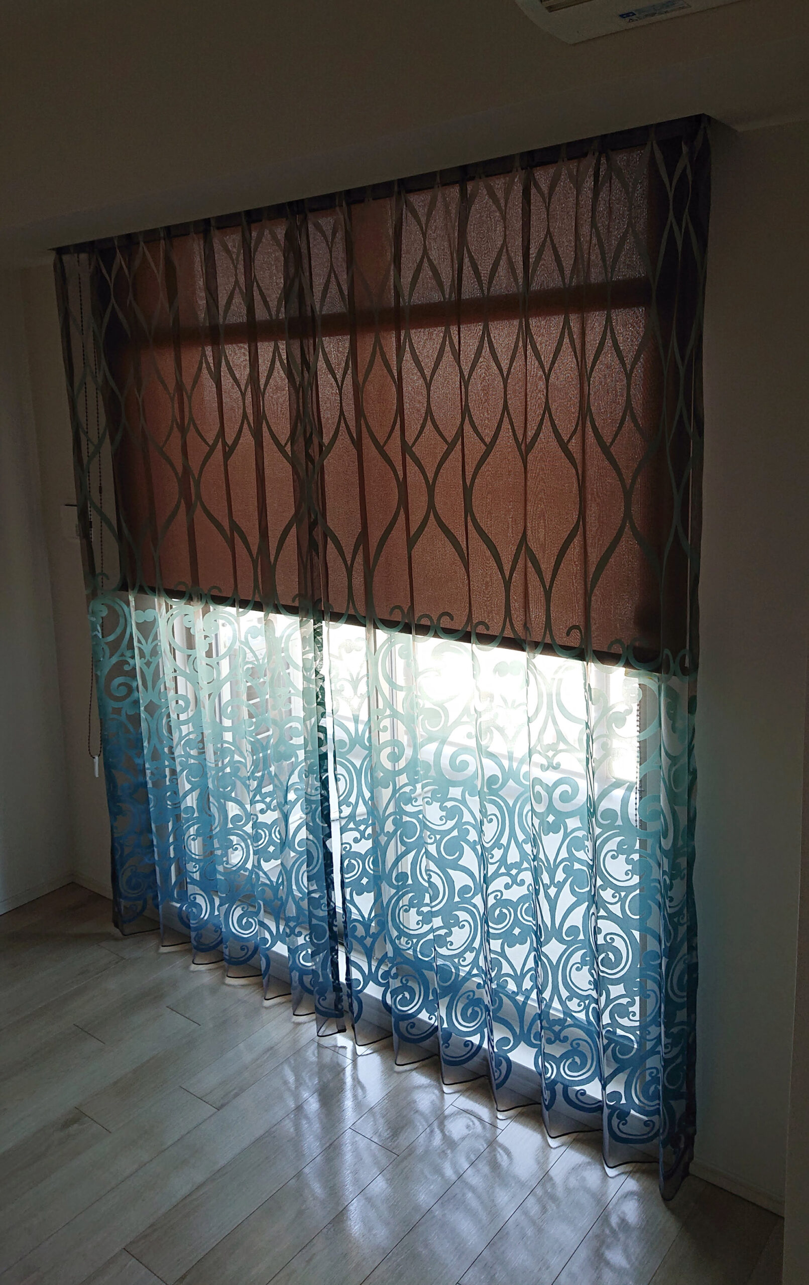 気品あふれるフィスバのレースカーテン。 | ヴィードパレット株式会社