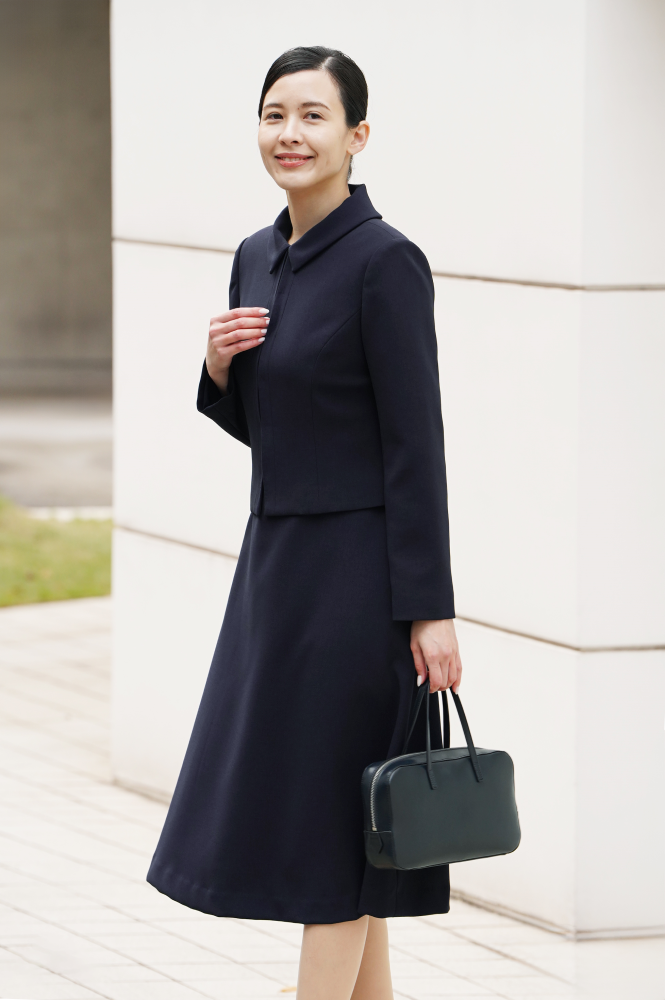 きちんと感もありつつ柔らかな印象をプラスする“お受験ワンピース用