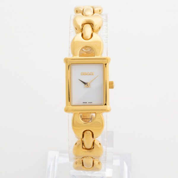 Gucci 1800L with interchangeable straps | Vintage And Prestige