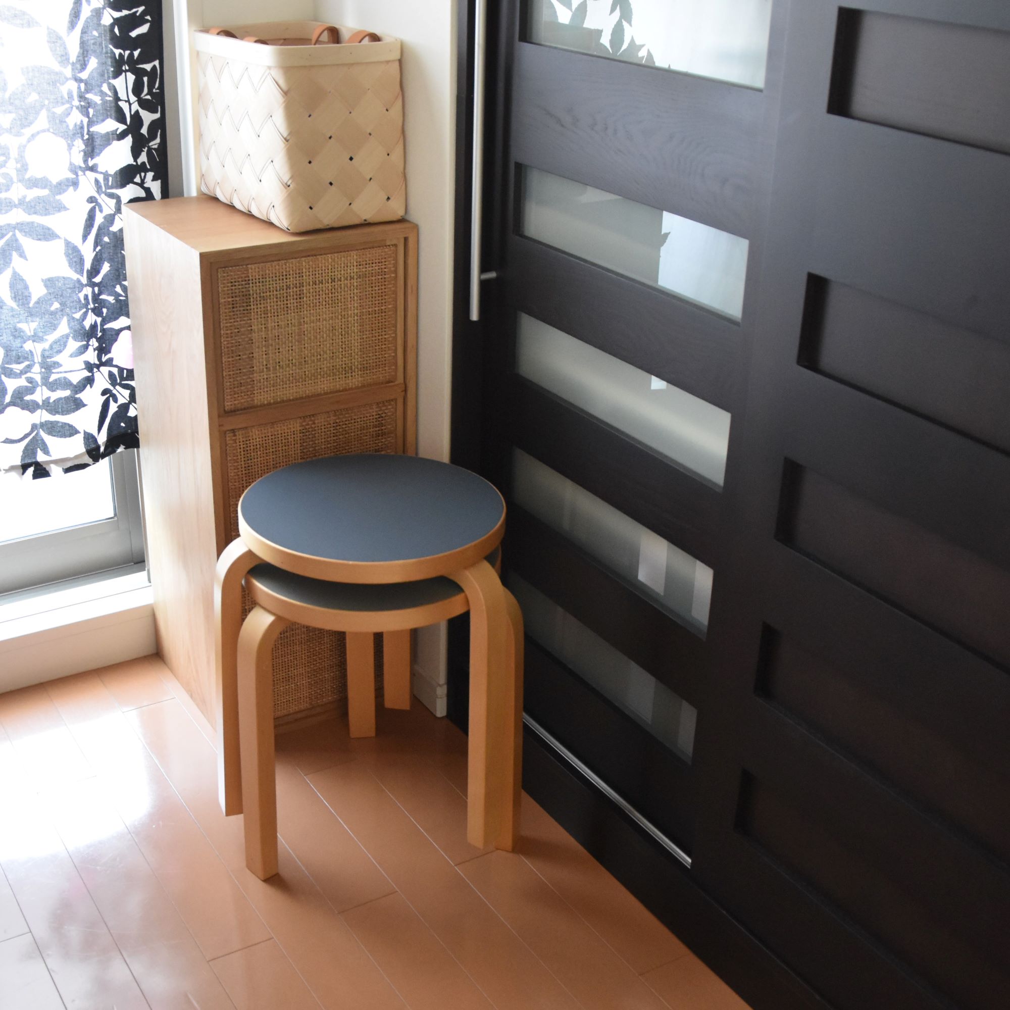 Artek Stool 60 アッシュとジーンズ◇暮らしに馴染むお気に入りの道具