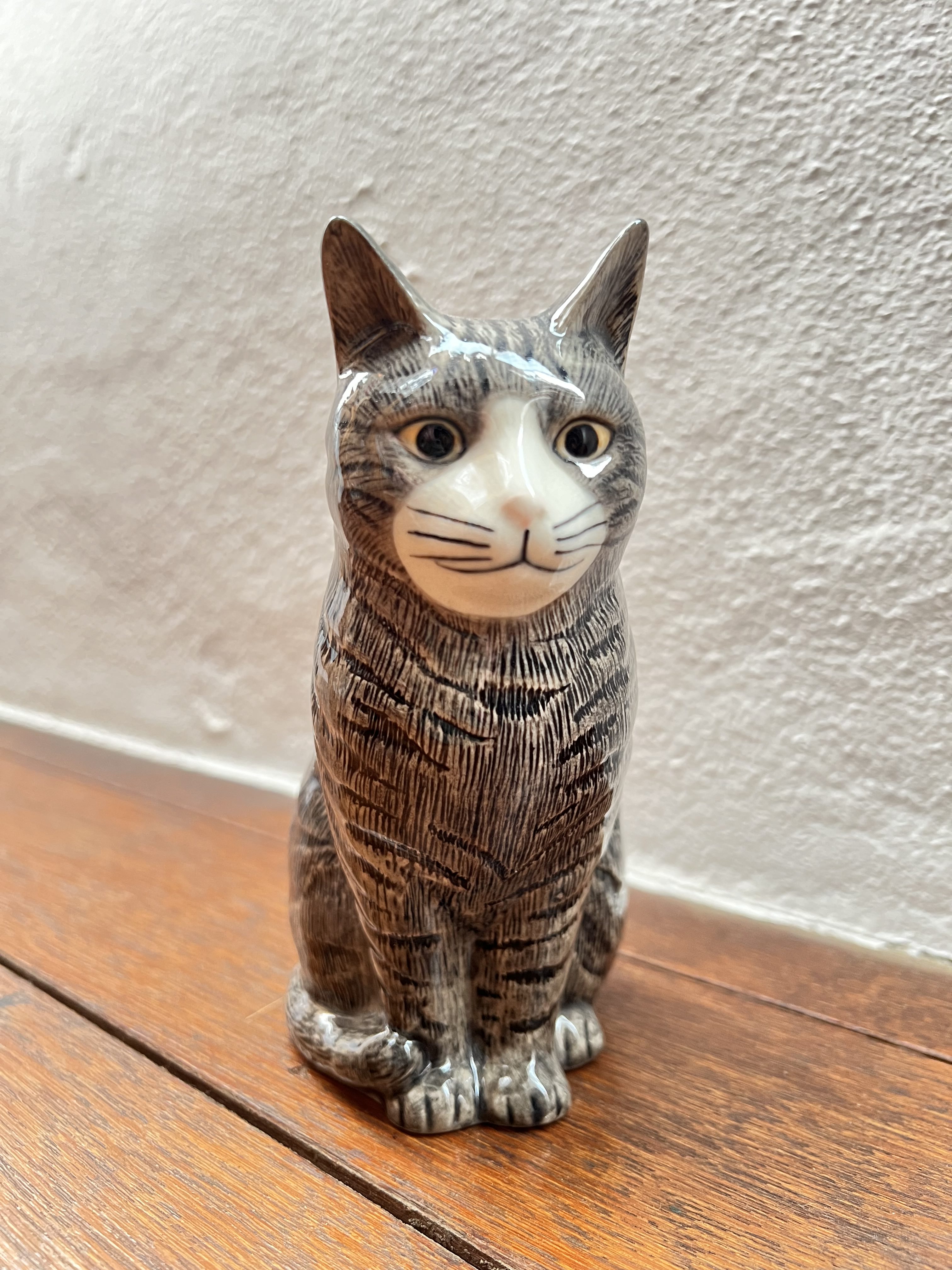 Quail Ceramics社 貯金箱（きじ猫 Patience） | 猫本専門書店 書肆 吾輩堂