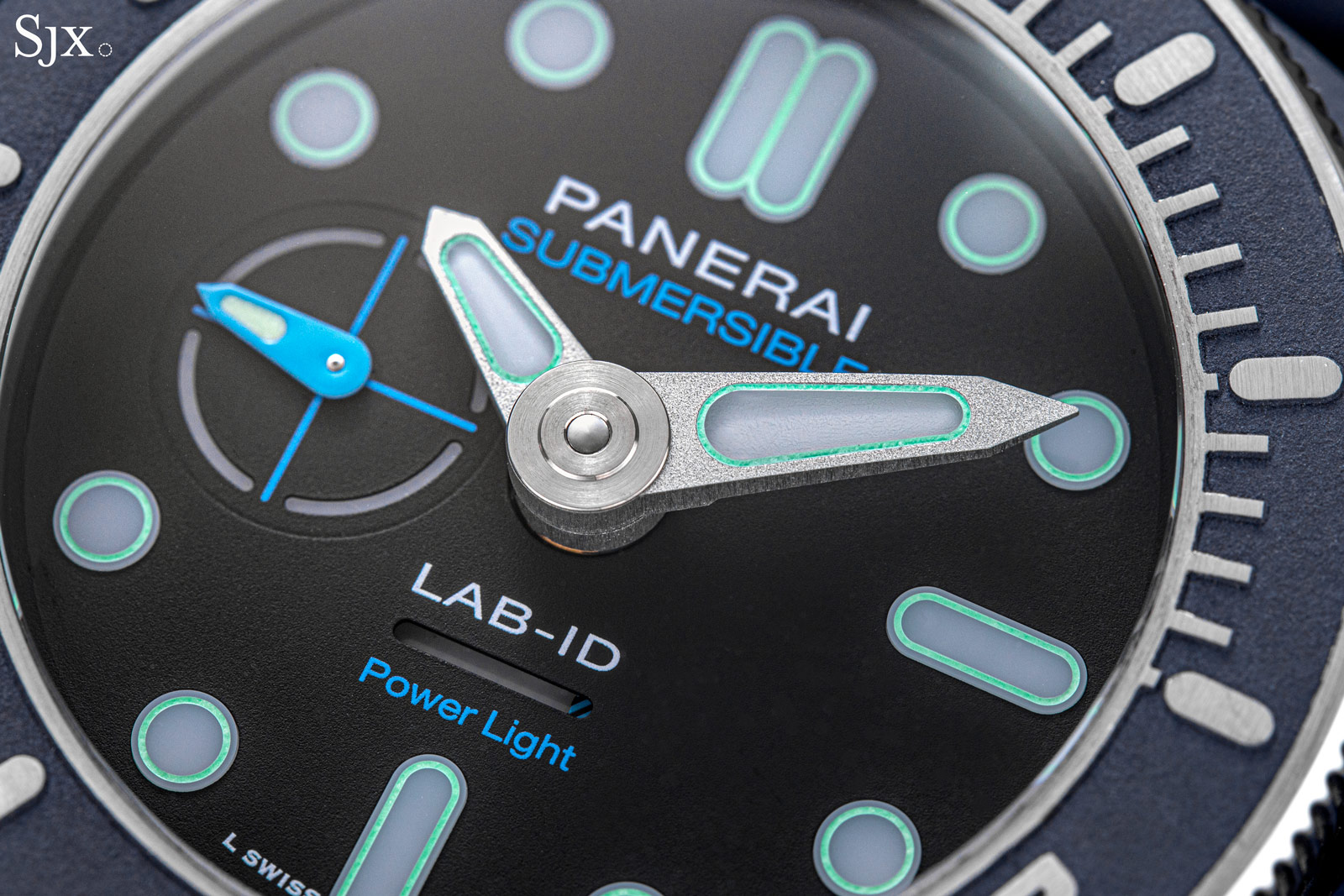 Hands On: Panerai Submersible Elux LAB-ID PAM01800 | SJX Watches
