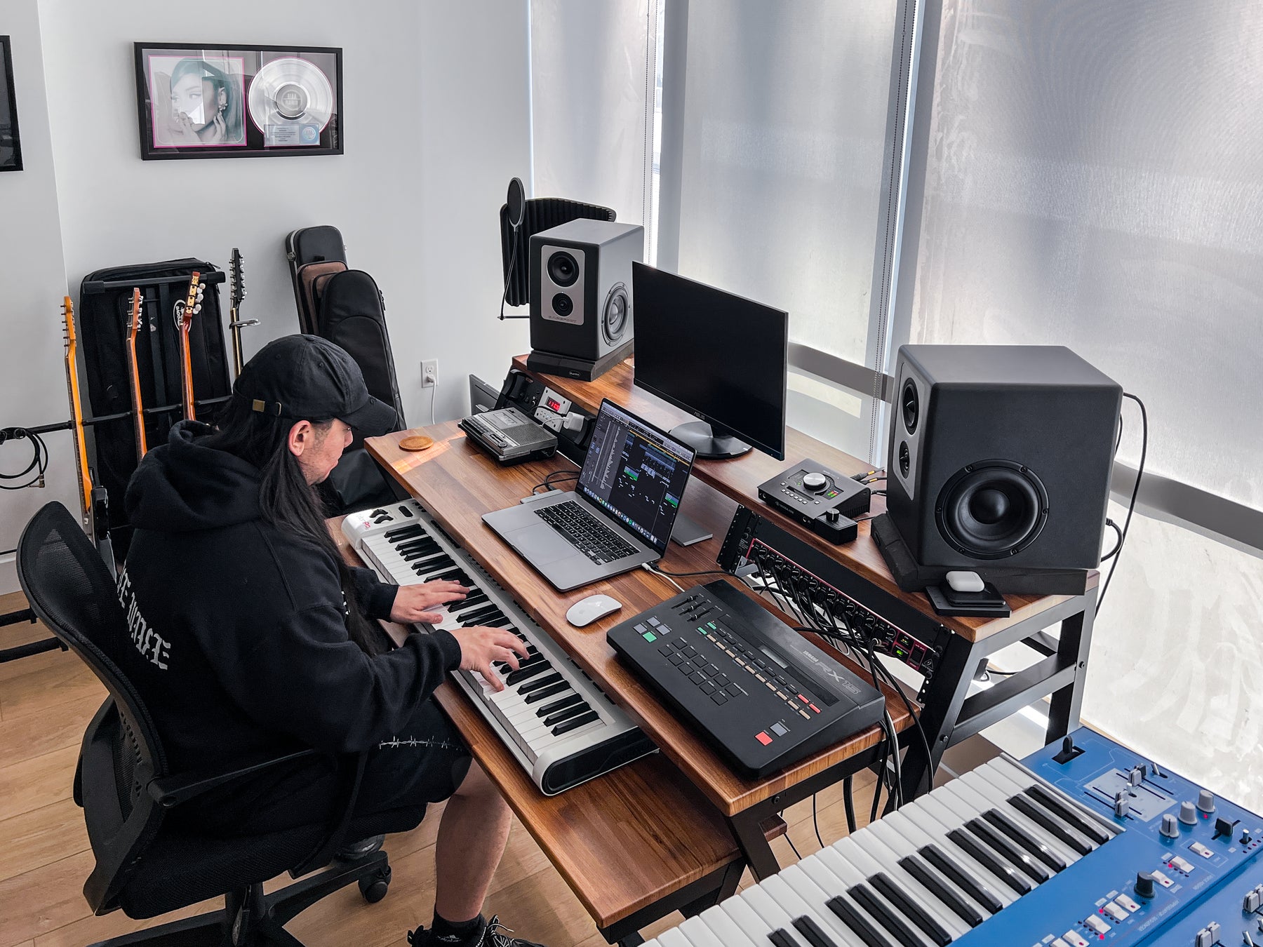 Headquarter™ ｜WAVEBONE