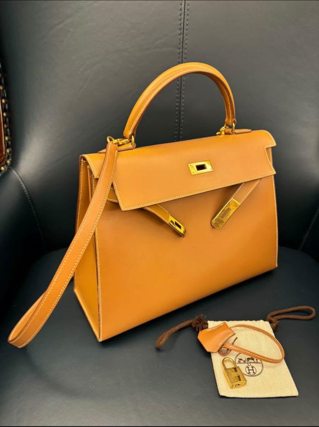 Hermès Kelly 32 Gold Box Calf Gold Hardware – Wararni.com
