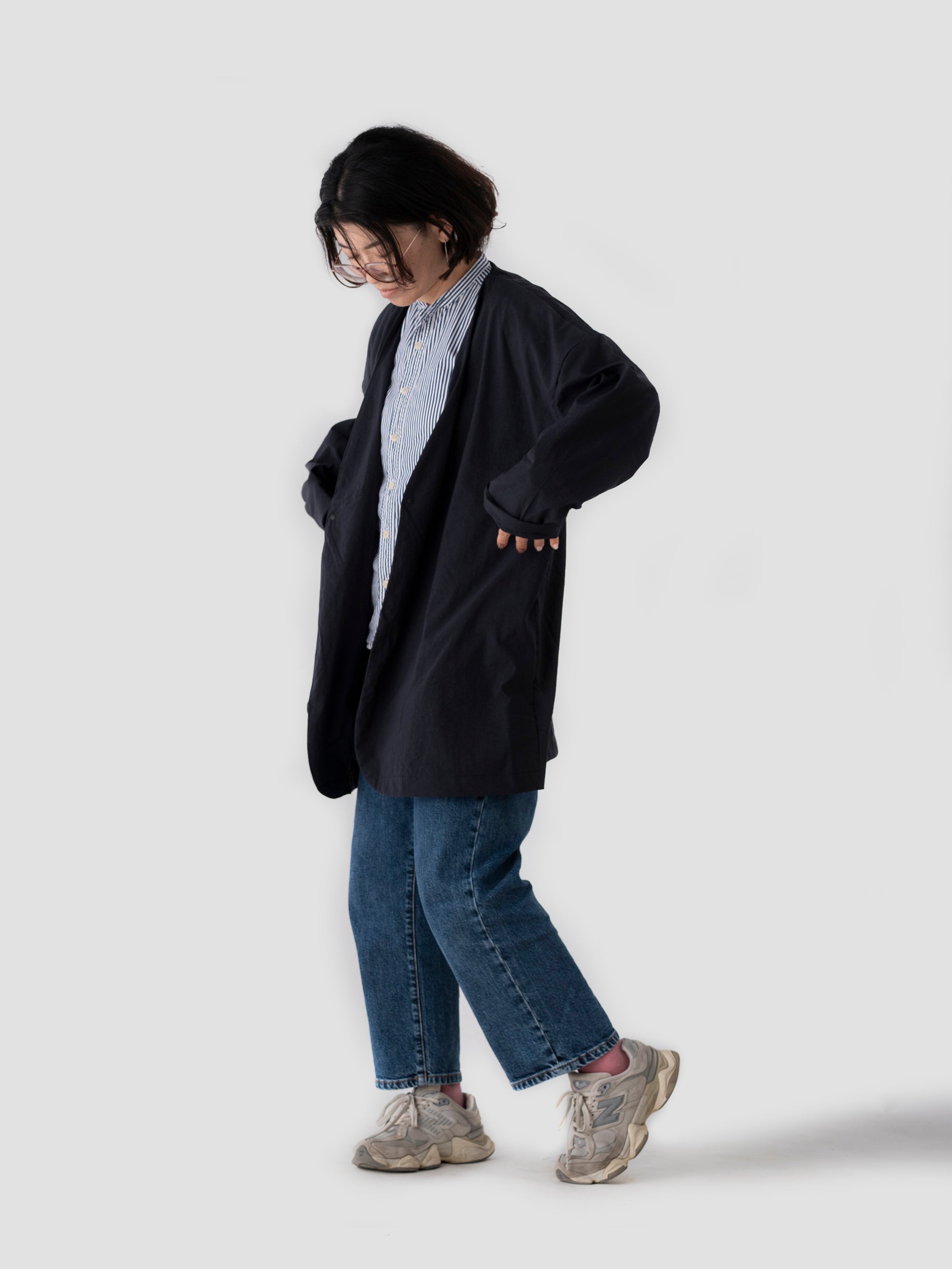 ナイロン ラウンドカーディガン｜MUYA