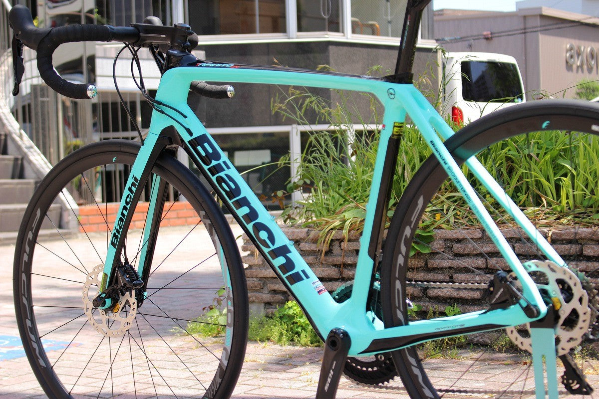 ニコちゃん Bianchi ロードバイク インフィニート xe 町田】「INFINITO