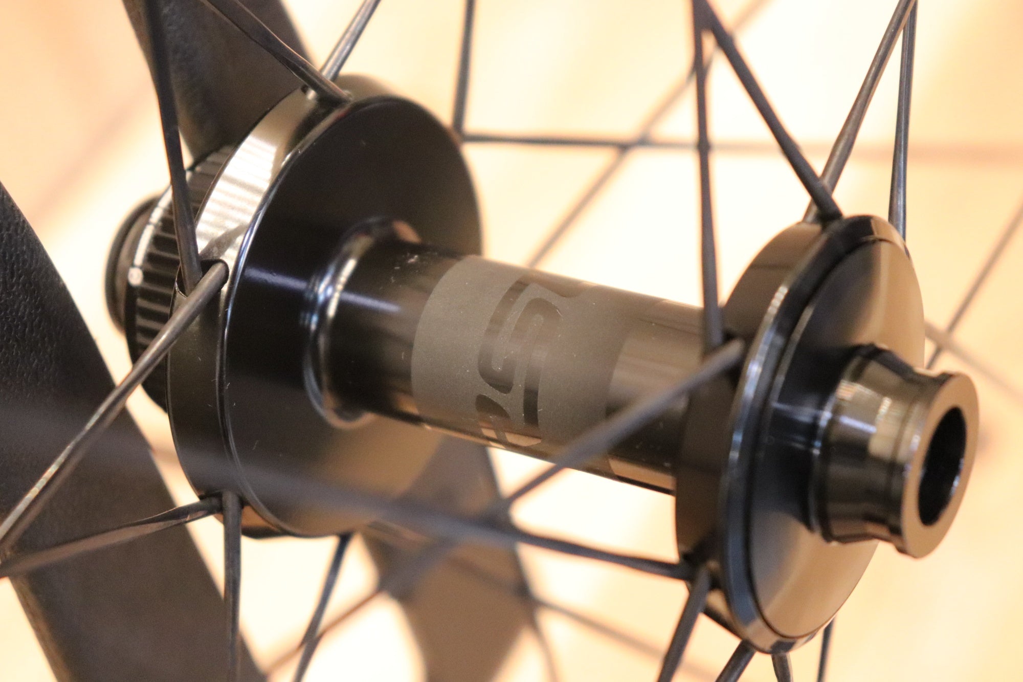 ボントレガー BONTRAGER アイオロス AEOLUS RSL 37 TLR カーボン
