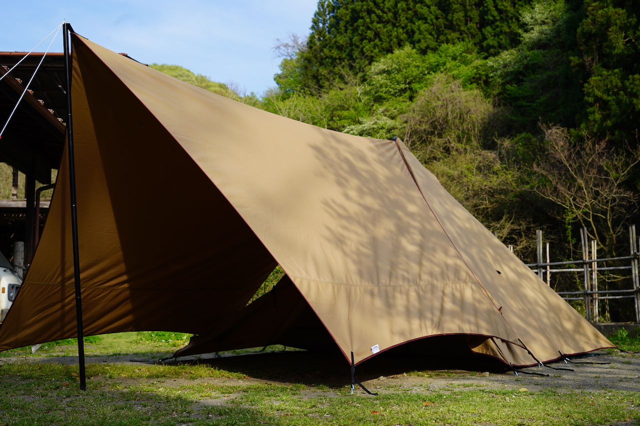 サマーキャンプのマストギア。大人気タープ『PANDA TC TARP』で夏の