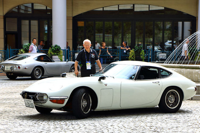 第446回：日本が誇る名車の走りを助手席で体験！ トヨタ2000GT生誕50