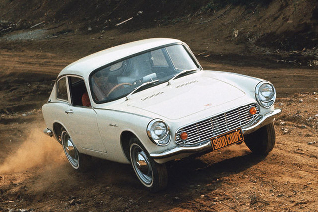 第11回：トヨタ・スポーツ800 vs ホンダS600 スポーツカーの哲学と浮谷