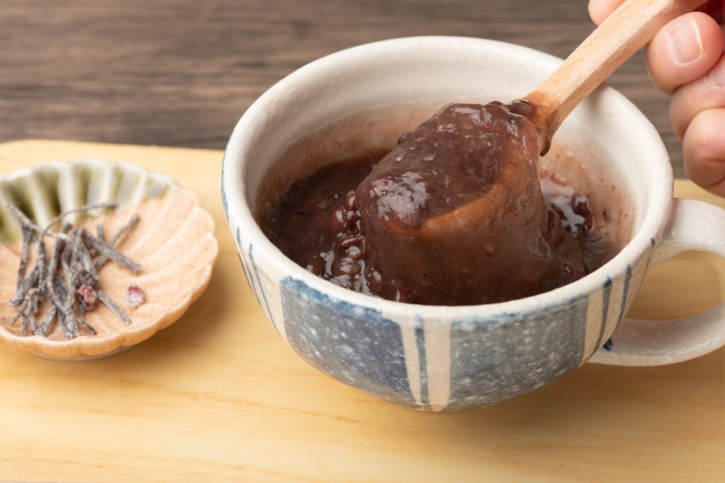 わらび餅と粒餡がとろける新食感ぜんざい | ぜんざいでほっこり