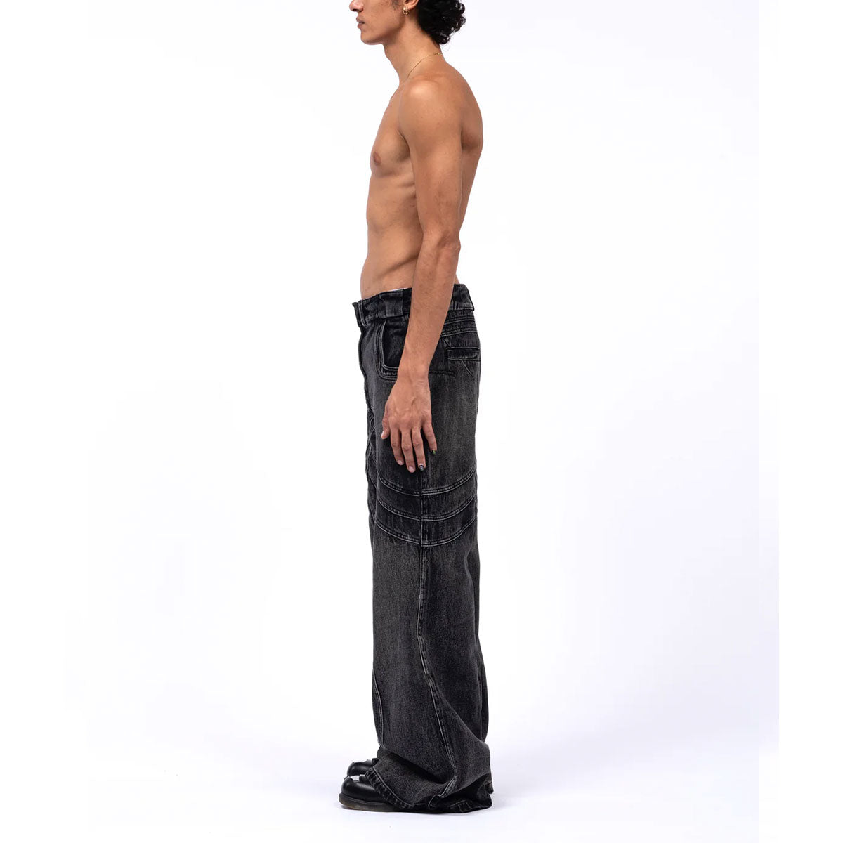 HEAVY WAVE DENIM USED BLACK | Why are you here?