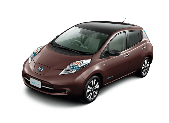 日産リーフ」、世界累計販売20万台達成を記念し、特別仕様車「thanks