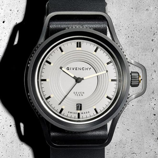Givenchy Seventeen