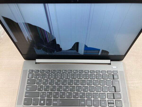 Lenovo IdeaPad S540の液晶パネル破損 - パソコン修理・データ復旧