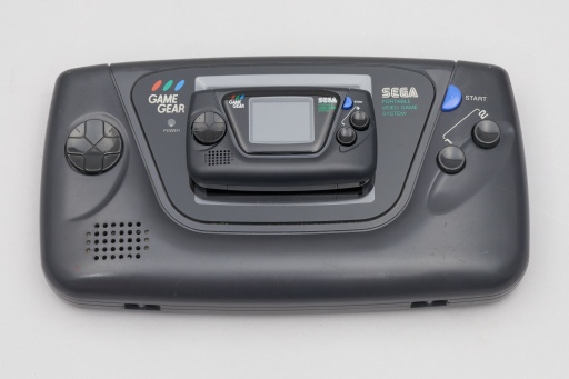 ゲームギアミクロ」実機レポート。これはただのファンアイテムではなく