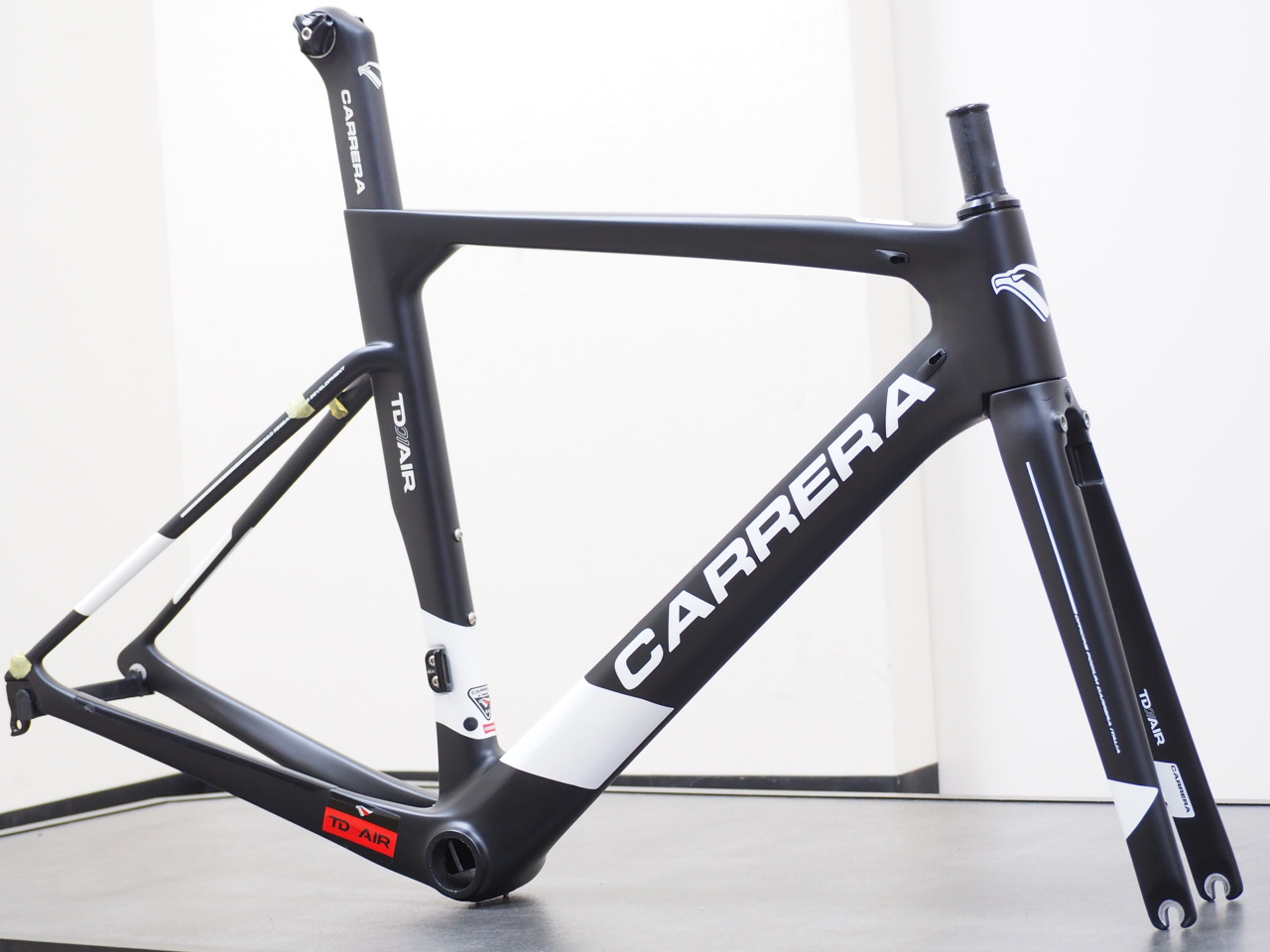展示車】CARRERA(カレラ) TD-01 AIR フレームセット 2019 | サイクル