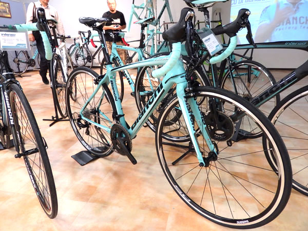BIANCHI INTENSO(ビアンキ インテンソ)105完成車 2016 ロードバイク