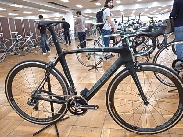 BIANCHI VIA NIRONE 7 PRO(ビアンキ ヴィア ニローネ 7)CLARIS完成車