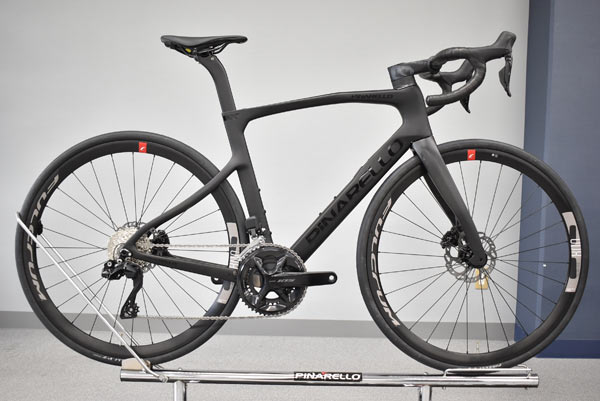 PINARELLO ROADBIKE X3 DISK 105 Di2 12s 2023