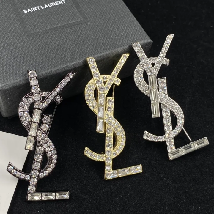 テテ サンローラン ブローチ レディース アクセサリー 上品 YSL ロゴ