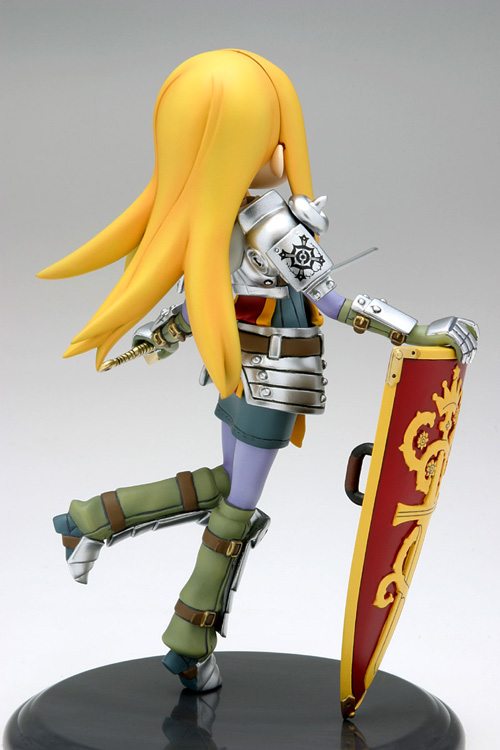 PVC製完成品 パラディンの女の子 [世界樹の迷宮] | 公式キャラクター