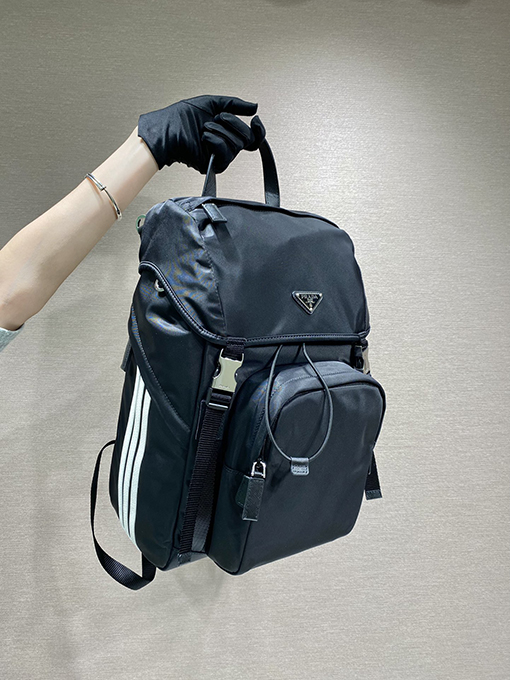 adidas x PRADA コラボコレクションファッションリュックサック 34,800