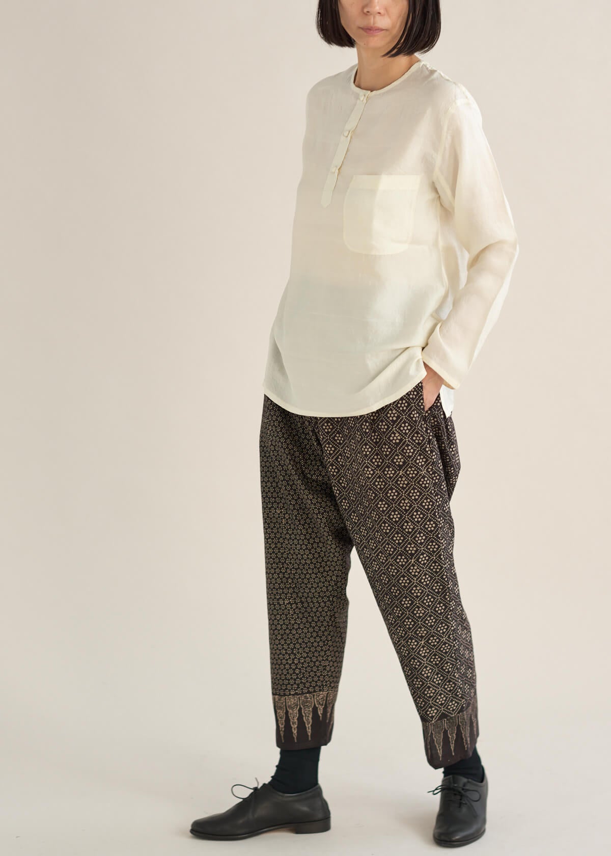 アジュラック染サルエルパンツ| CALICO キヤリコ：インド手仕事布の