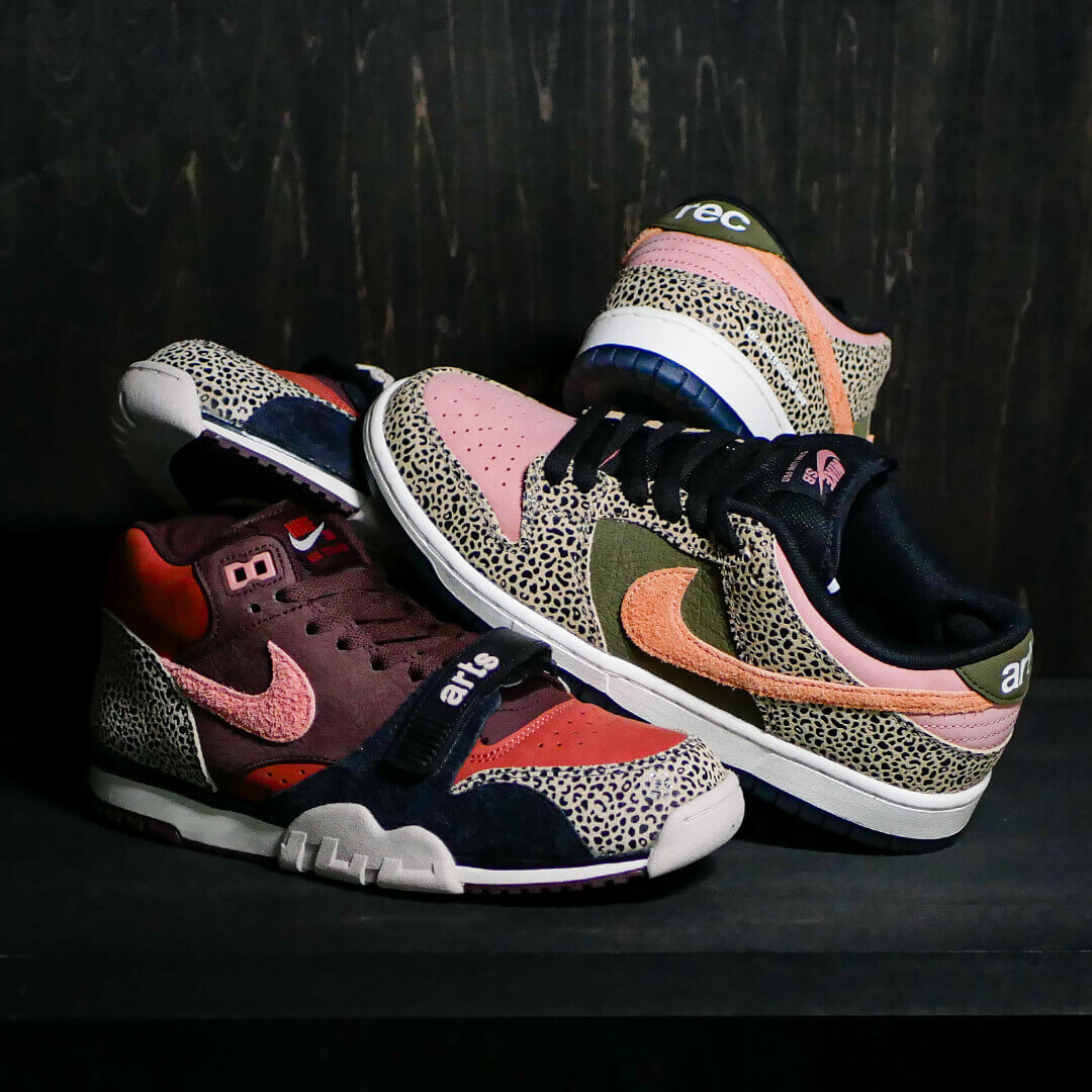 商品情報】 NIKE SB シューズ DUNK LOW PRO QS / AIR TRAINER1 QS x