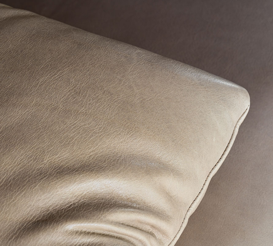 2022 NEW ORIGINAL LEATHER｜カッシーナ・イクスシー